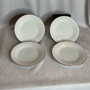 Noritake China Set REINA 6450Q Bread Plates Set Of 4